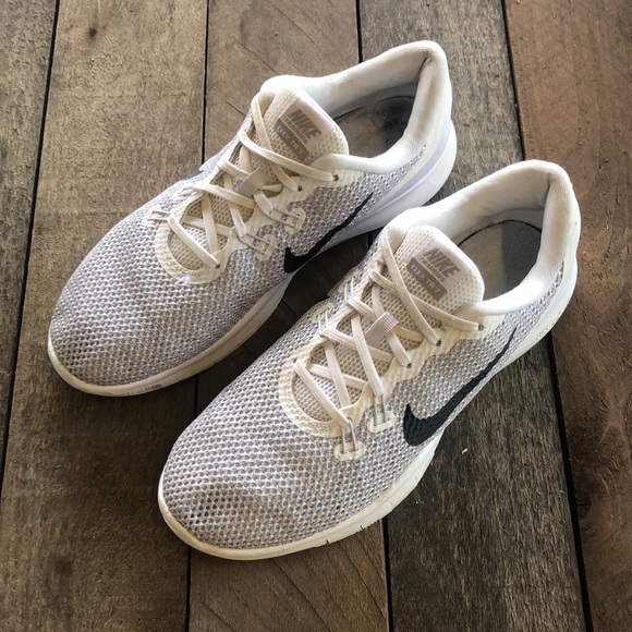 Nike Other - Nike Training Flex TR-7 Sneakers